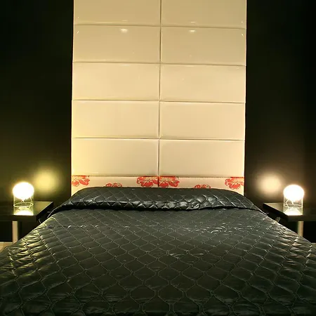 Galaxy Art Hotel 3*