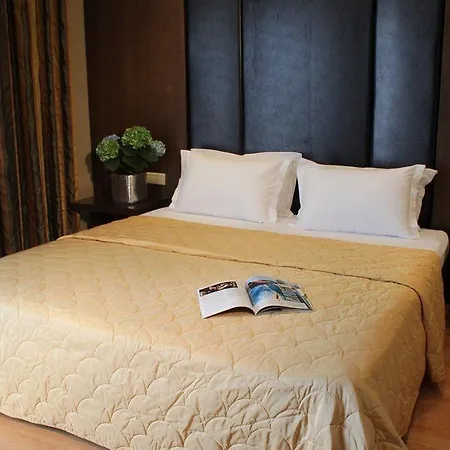 Galaxy Art Szálloda Oreókasztro