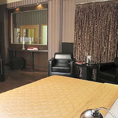 Hotel Galaxy Art