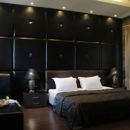 Galaxy Art Hotel 3*